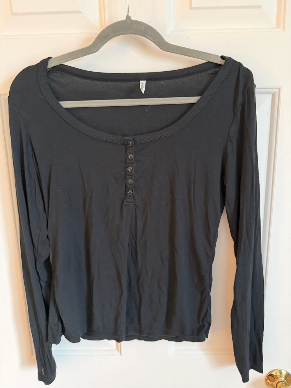 HALARA Black Long-Sleeve Scoop Henley Top Medium